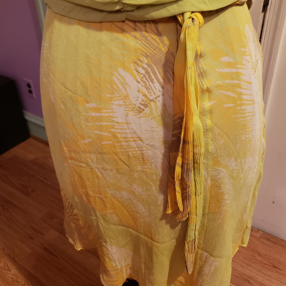 Women's Kenneth Cole Skirt/Blouse Set - Picture 3 of 6